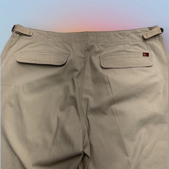 NAUTICA Women’s 14 Khaki Capri Pant - Picture 3 of 4